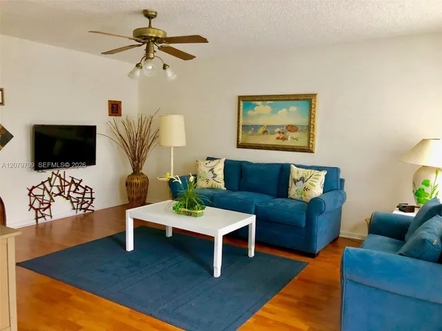 2-bedroom home at 300 SW 134th Way #405E, Pembroke Pines