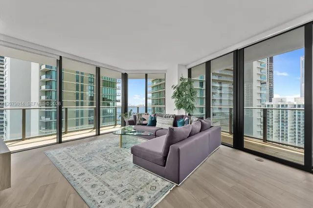 3-bedroom home at 501 NE 31st Street #2006, Miami