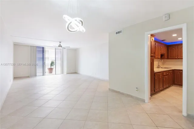2-bedroom rental at 16740 NE 9th Avenue #604, North Miami Beach