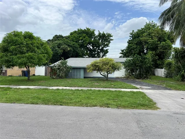3-bedroom rental at 4421 NW 33rd Street #0, Lauderdale Lakes