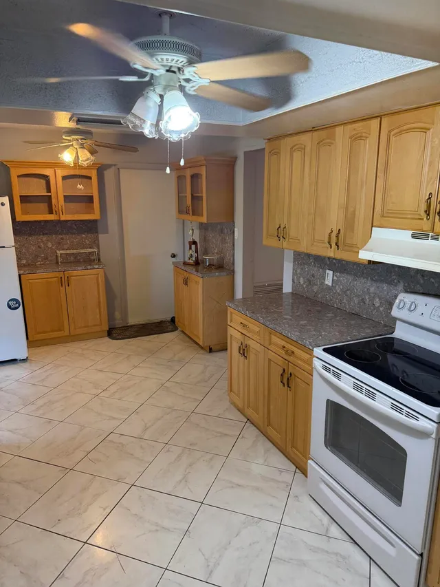 2-bedroom home at 7250 NW 8TH Court, Margate