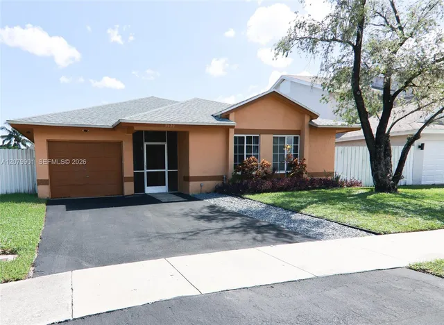 3-bedroom rental at 9620 SW 9th Court, Pembroke Pines
