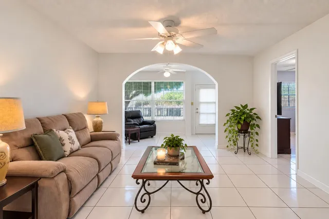 2-bedroom home at 2651 Sunrise Lakes Drive E #104, Sunrise
