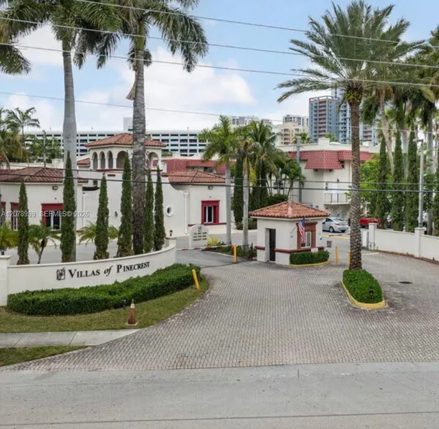 2-bedroom home at 8600 SW 67th Avenue #944, Pinecrest