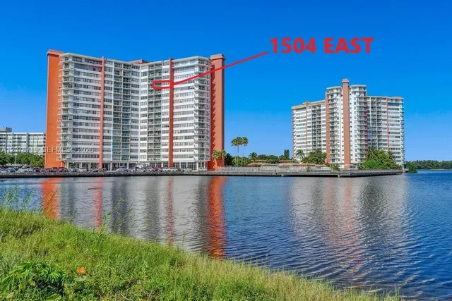 1-bedroom home at 1351 NE Miami Gardens Drive #1504E, Miami