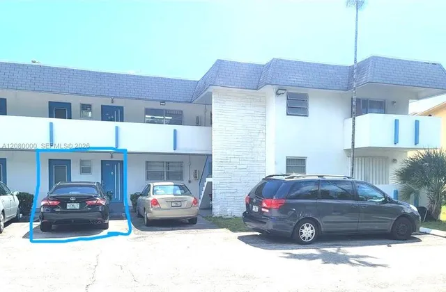 2-bedroom rental at 19051 NE 2nd Avenue #1507, Miami