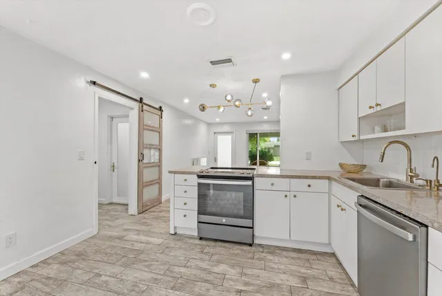 3-bedroom rental at 4641 SW 25TH Terrace, Dania Beach
