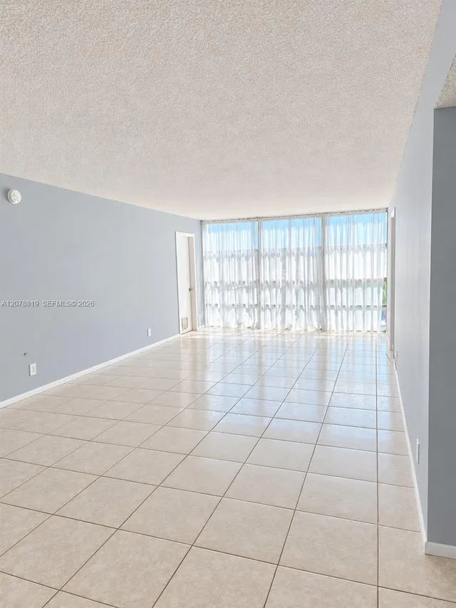 2-bedroom home at 2001 Atlantic Shores Boulevard #320, Hallandale Beach