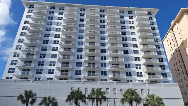 1-bedroom home at 427 Golden Isles Drive #5H, Hallandale Beach
