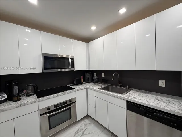 1-bedroom rental at 400 Kings Point Drive #218, Sunny Isles Beach