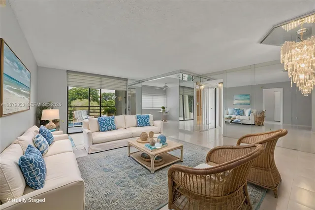 3-bedroom home at 900 Saint Charles Place #310, Pembroke Pines