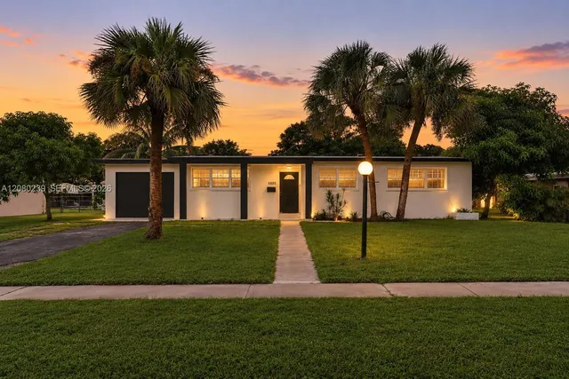 4-bedroom home at 6885 NW 14th Court, Plantation