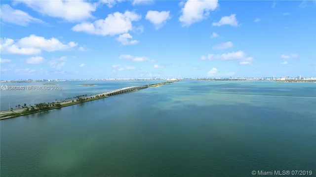 3-bedroom rental at 3131 NE 7th Avenue #2603, Miami