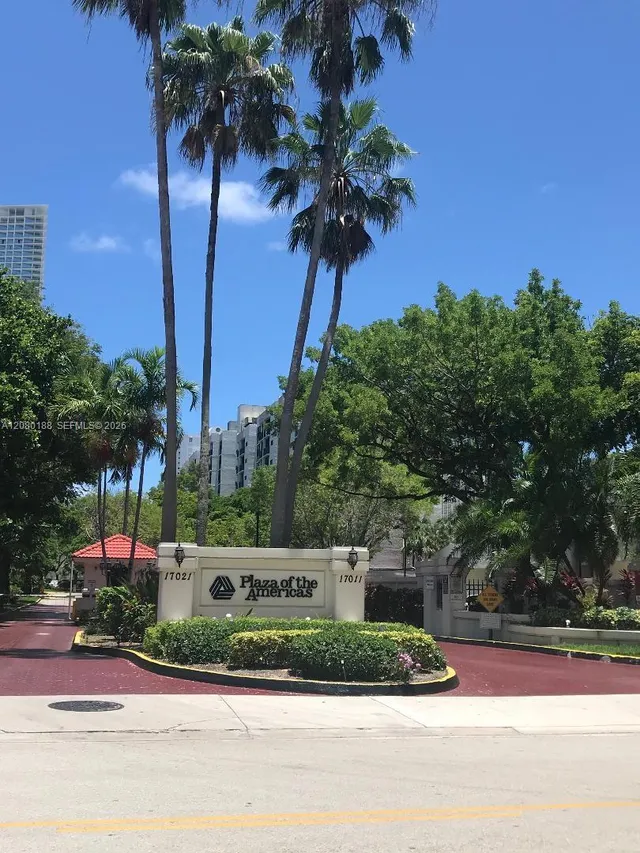 1-bedroom rental at 17011 N Bay Road #112, Sunny Isles Beach
