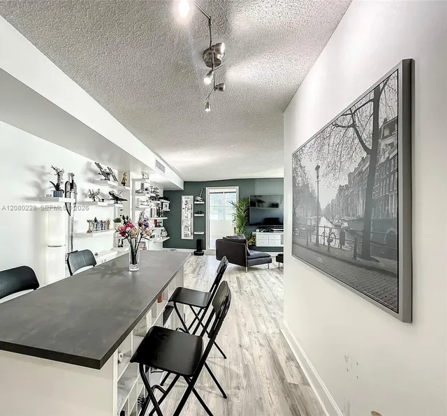 2-bedroom rental at 999 Brickell Bay Drive #1010, Miami
