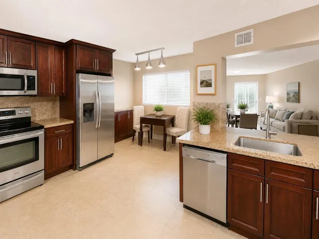 2-bedroom home at 5574 Witney Drive #206, Delray Beach