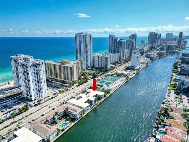 1-bedroom rental at 2600 S OCEAN Drive #S303, Hollywood