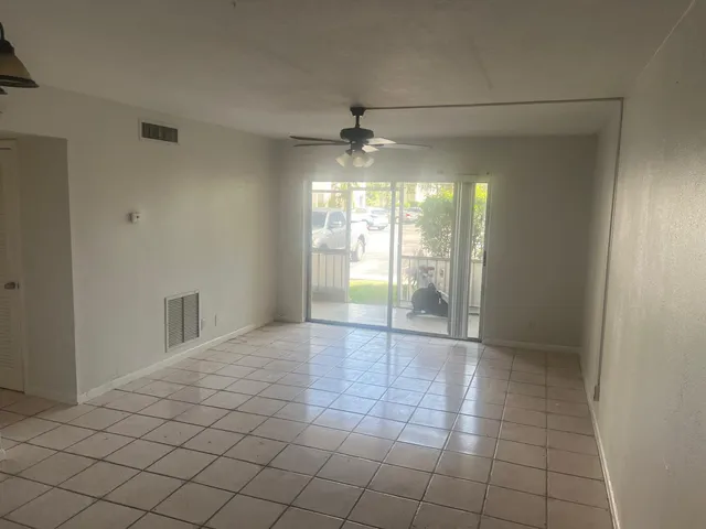 2-bedroom rental at 624 NW 13TH Street #0110, Boca Raton