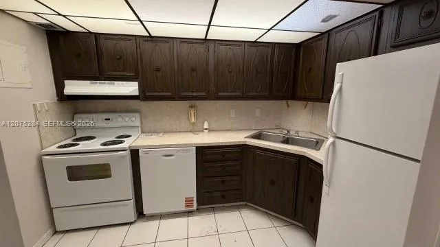 1-bedroom rental at 3101 Oakland Shores Drive #H108, Oakland Park