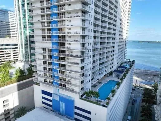 1-bedroom rental at 1200 Brickell Bay Drive #3318, Miami