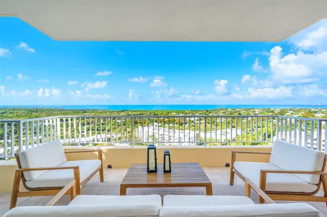 3-bedroom rental at 789 Crandon Boulevard #1603, Key Biscayne
