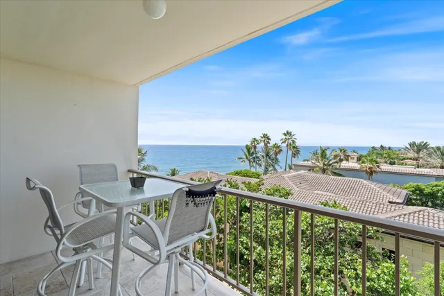 2-bedroom home at 1021 Hillsboro Mile, Hillsboro Beach