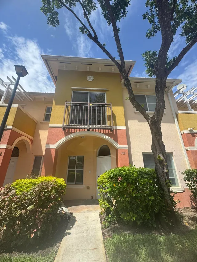 3-bedroom home at 703 N SANTA CATALINA Circle #703, North Lauderdale