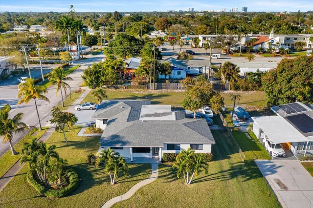4-bedroom home at 651 Foresteria Drive, Lake Park