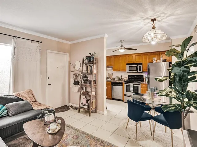 1-bedroom rental at 2190 SE 5TH Street #4-A, Pompano Beach