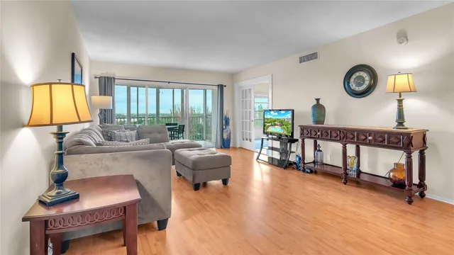 2-bedroom rental at 3150 N Palm Aire Drive #909, Pompano Beach