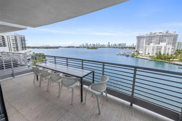 3-bedroom home at 1445 16th Street #902, Miami Beach