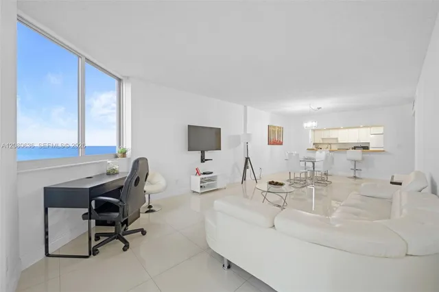 2-bedroom home at 19370 Collins Avenue #1426, Sunny Isles Beach