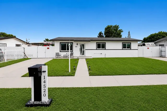 3-bedroom home at 14520 SW 293rd Street, Homestead