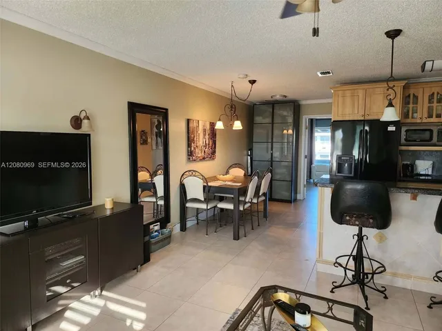 1-bedroom home at 15600 NE 6th Avenue #27D, Miami