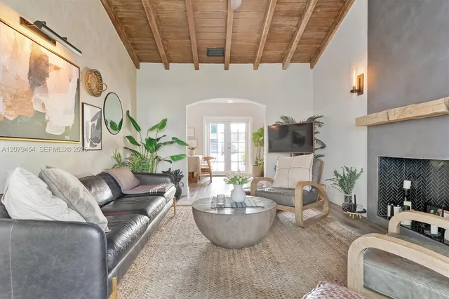3-bedroom rental at 1024 Lenox Avenue #1, Miami Beach