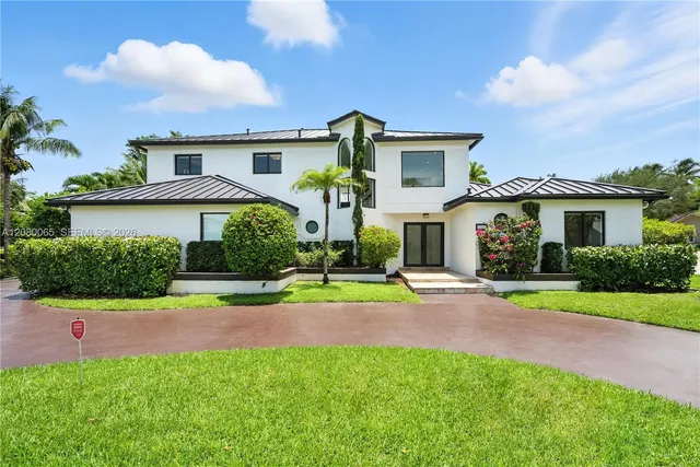 5-bedroom rental at 17815 SW 83rd Court, Palmetto Bay