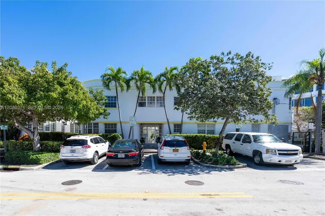 3-bedroom rental at 2383 Flamingo Drive #11, Miami Beach