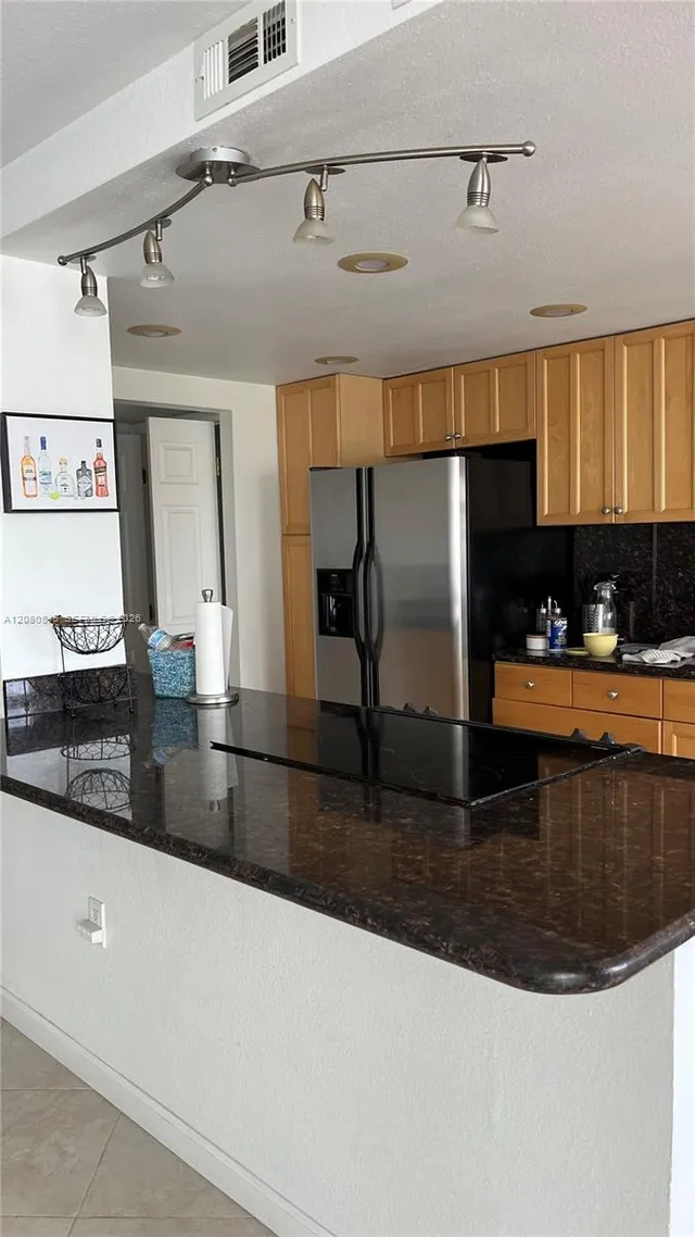 2-bedroom rental at 2751 S Ocean Drive #406S, Hollywood