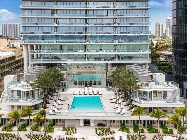 3-bedroom rental at 18501 Collins Avenue #2003, Sunny Isles Beach