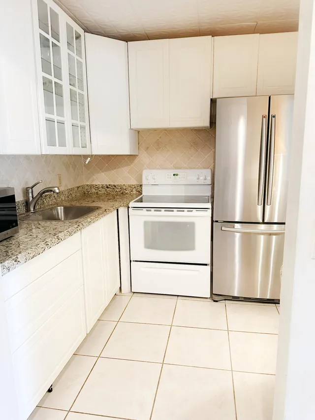 1-bedroom rental at 161 VENTNOR J Drive #161, Deerfield Beach