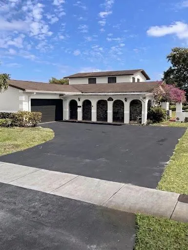 5-bedroom rental at 2320 NW 30TH Way, Fort Lauderdale