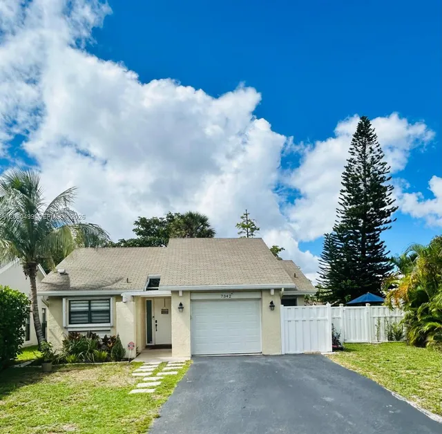 3-bedroom home at 7342 NW 38th Place, Coral Springs