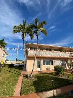 1-bedroom home at 925 SW 11th Avenue #1, Hallandale Beach