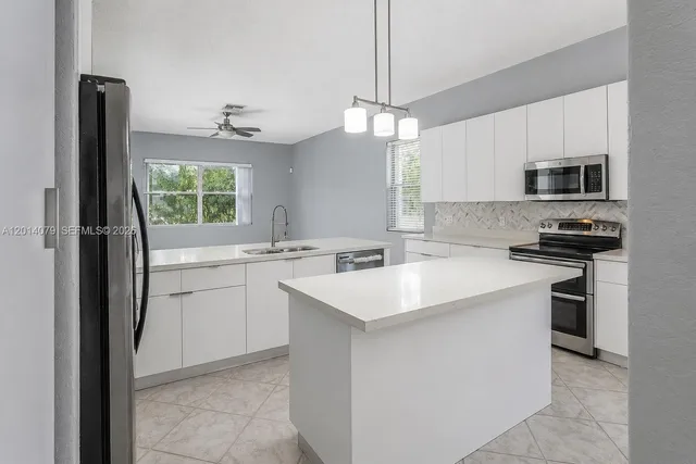 4-bedroom home at 1101 NW 180th Avenue, Pembroke Pines