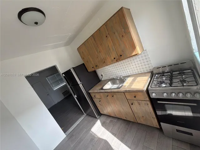 2-bedroom rental at 10085 NW 7 Court #2-B, Miami