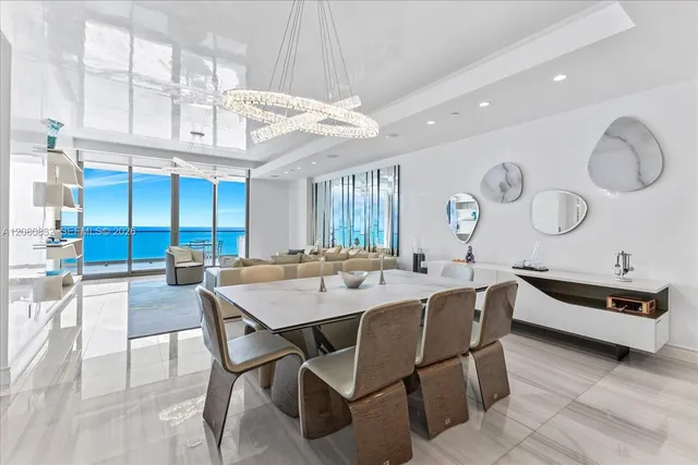 4-bedroom rental at 17901 Collins Avenue #2802, Sunny Isles Beach