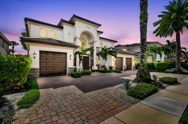 5-bedroom home at 718 Edgebrook Lane, West Palm Beach