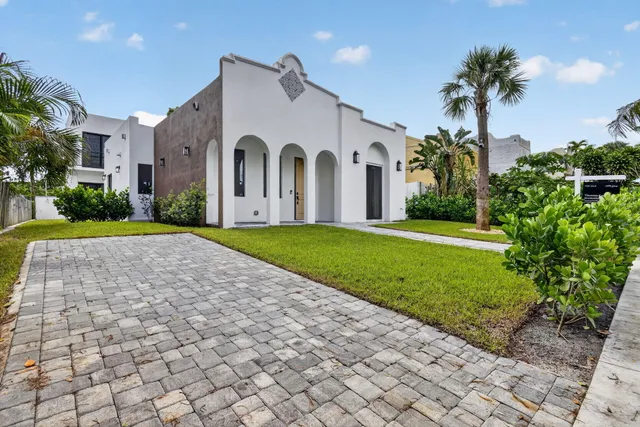 4-bedroom home at 810 34th Street, West Palm Beach