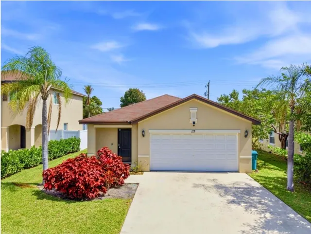 3-bedroom rental at 113 SE 3RD Avenue, Boynton Beach