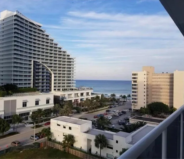 1-bedroom rental at 336 N BIRCH Road #10C, Fort Lauderdale